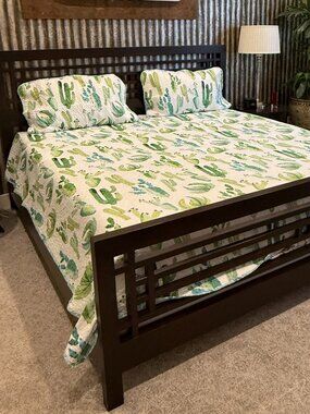 King Size Reversible Quilt Set Southwestern Cactus